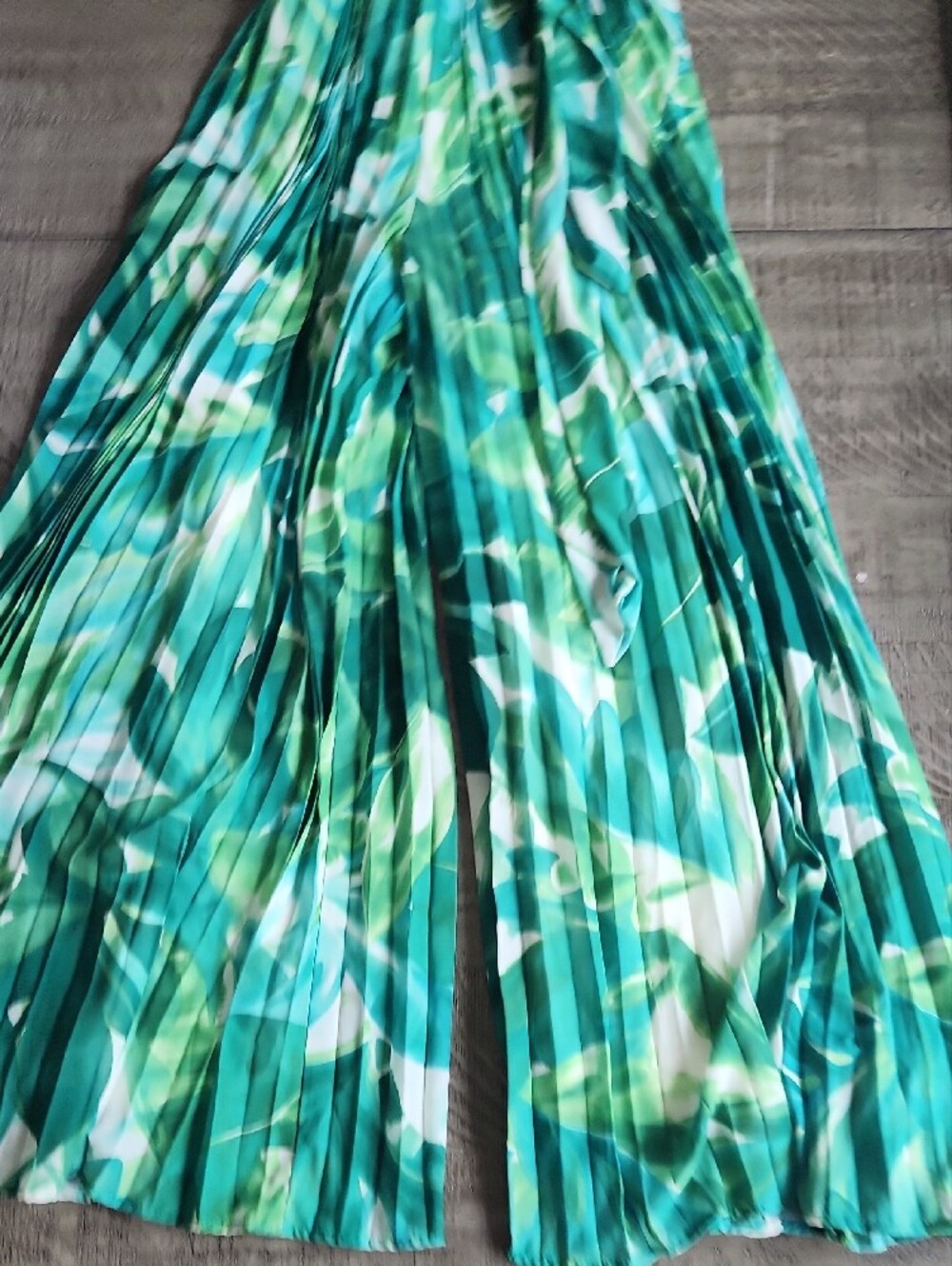 Gorgeous Summer Jumpsuit. Like New! Vacay Vibes! - Picture 5 of 7